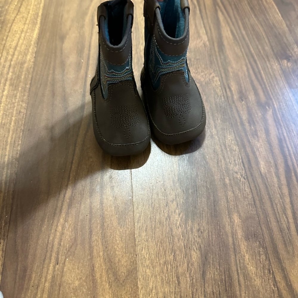 Infant boots